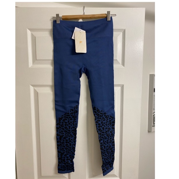 Fabletics High-Waisted Seamless Leggings - Picture 2 of 4